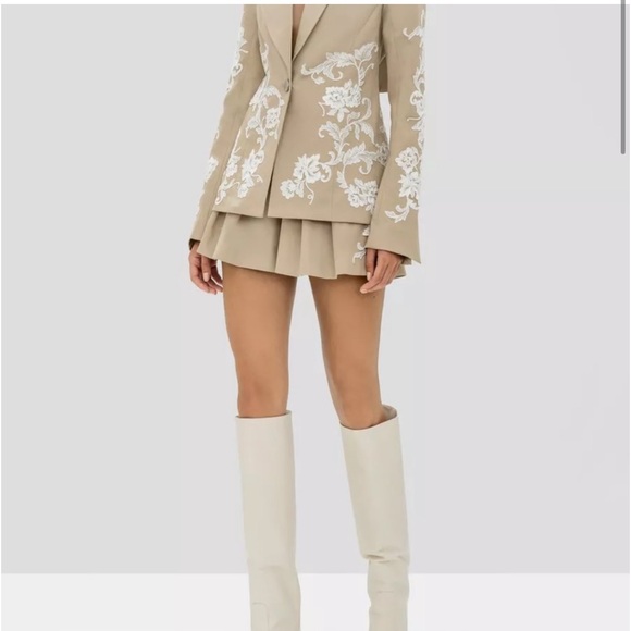 Alexis Jackets & Blazers - NWT ALEXIS Cyrano Cut out back blazer with white embroidery